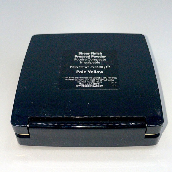 Bobbi Brown Sheer Finish Pressed Powder - 01 Pale Yellow - Picture 4 of 6